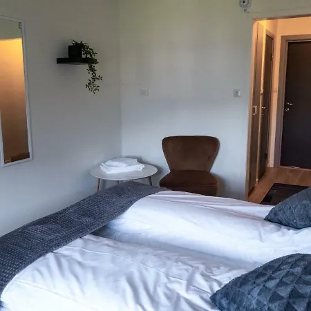 Romutleie - Sentrum 3 Bed & Breakfast Mosjøen