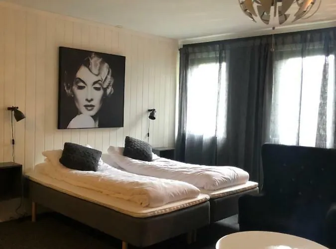Romutleie - Sentrum 3 Bed & Breakfast Mosjøen