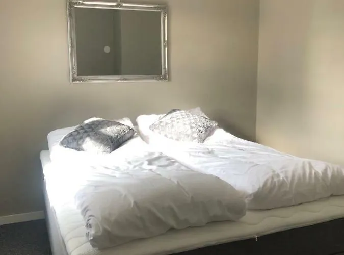 Romutleie - Sentrum 3 Frühstückspension 3*